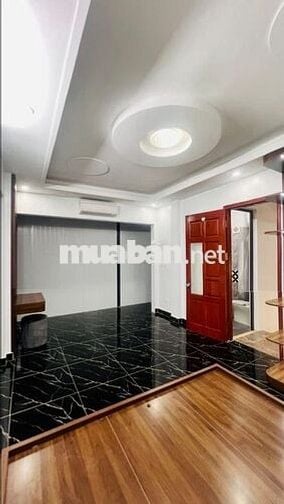 Bán nhà 467 Lĩnh Nam 5 tầng 32m2 mặt tiền 5m giá 6.86 tỷ