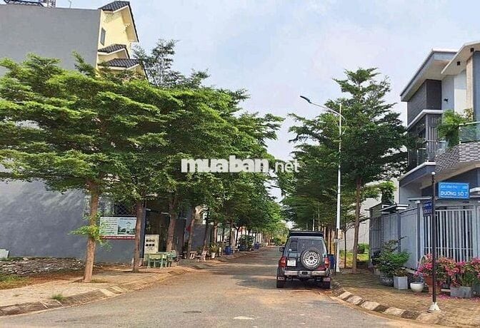 cần bán nhà 3 tầng kdc Vĩnh Phúc 1 GĐ2