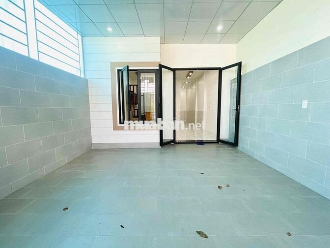 ✔️ Cho Thuê Nhà Mới 2 Phòng Ngủ Có 2 Máy Lạnh. Có Chỗ Đậu Ô Tô