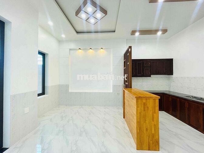 ✔️ Cho Thuê Nhà Mới 2 Phòng Ngủ Có 2 Máy Lạnh. Có Chỗ Đậu Ô Tô