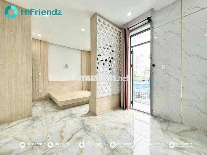 Căn Hộ Ban Công - Tách Bếp Cực Rộng Ngay Vincom Thủ Đức