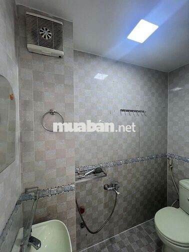 Bán nhà hẻm xe hơi gần Aeon Tân Phú