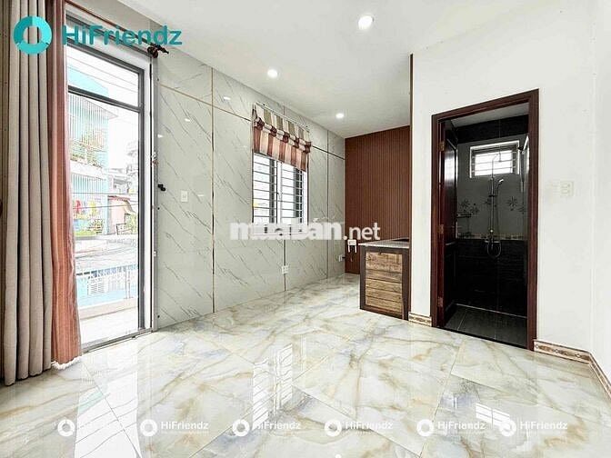 Căn Hộ Ban Công - Tách Bếp Cực Rộng Ngay Vincom Thủ Đức