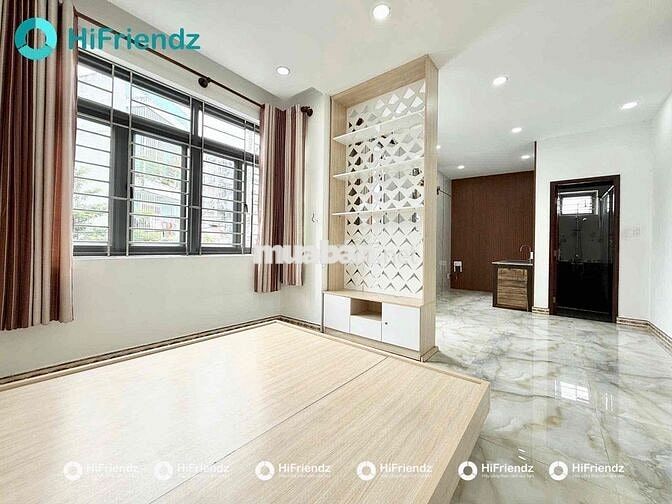 Căn Hộ Ban Công - Tách Bếp Cực Rộng Ngay Vincom Thủ Đức