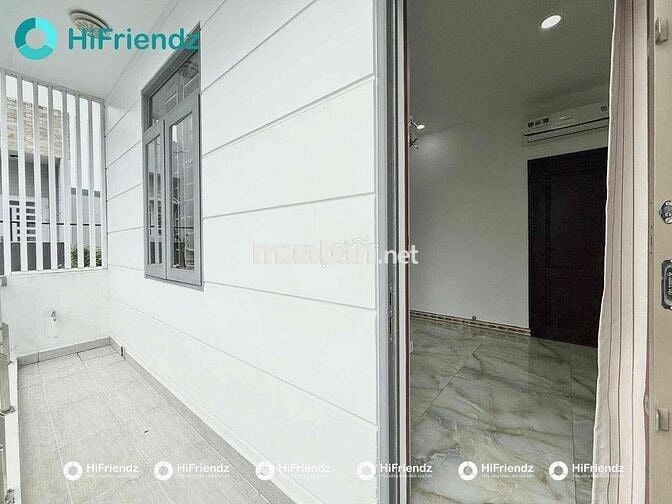 Căn Hộ Ban Công - Tách Bếp Cực Rộng Ngay Vincom Thủ Đức