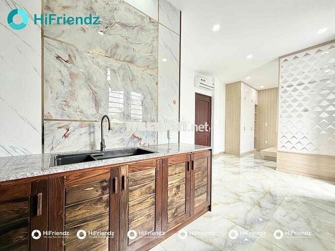 Căn Hộ Ban Công - Tách Bếp Cực Rộng Ngay Vincom Thủ Đức