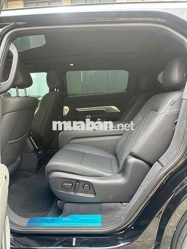 VinFast VF9 2025 Plus - Trần Kính Pin Thuê odo 3v