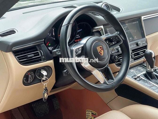 porsche macan sản xuất 2019 odo 4 vạn km