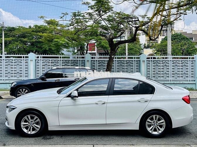 BMW 320i 2015 máy B48 - xe nguyên ZIN
