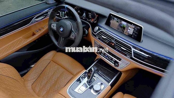 BMW 740i PE 2020 Trắng 20.000 km