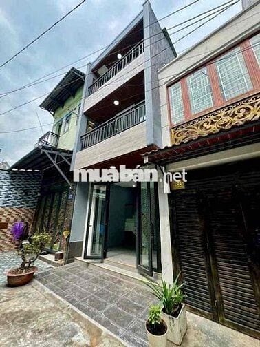 bán nhà Đường Huỳnh Thiện Lộc. Quận Tân Phú