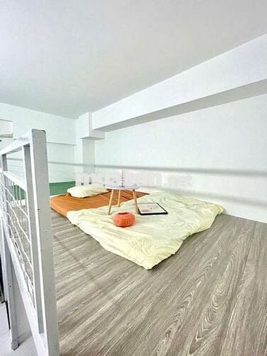 phòng gác siêu rộng ngay tô ngọc vân trống sẵn