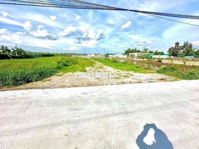 bán đất thổ cư mặt tiền ấp 3 thạnh đức bl long an