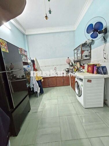 Nhà sẵn nội thất hoặc giao trống 2pn2wc,ôtô vô nhà gần trường ng huệ