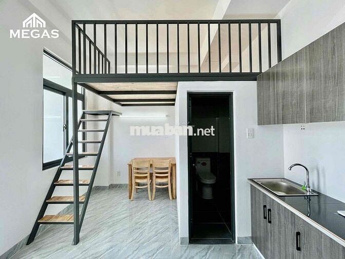 Phòng Có Gác Ban Công Ngay Công Viên Làng Hoa