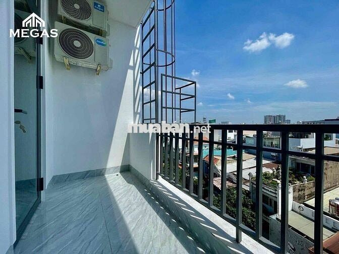 Phòng Có Gác Ban Công Ngay Công Viên Làng Hoa