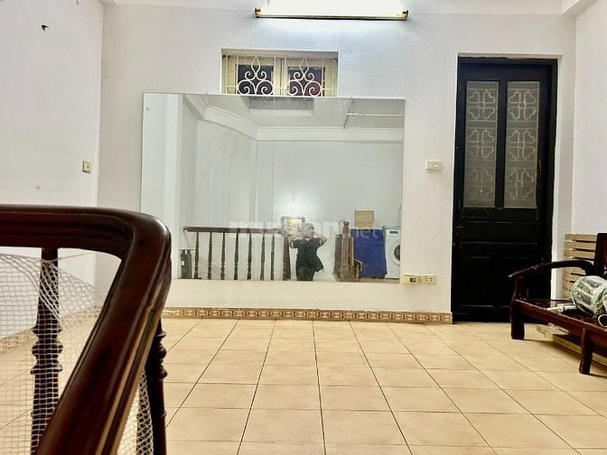 Cho hộ gia đình thuê nhà riêng