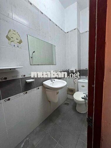 Bán Nhà 1/ Nguyễn Văn Khối P11. 4x13. trệt 3 lầu. sân thượng. chỉ 6.89