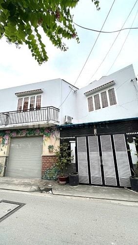 Bán nhà đường Kinh Dương Vương quận Bình Tân, 80m2, 2 tầng, 8.x tỷ