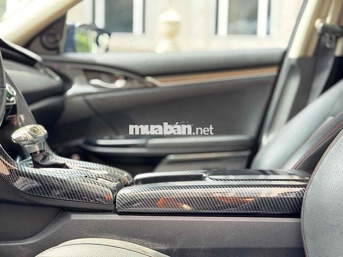 Honda Civic 2019 RS Đen 50.000 km