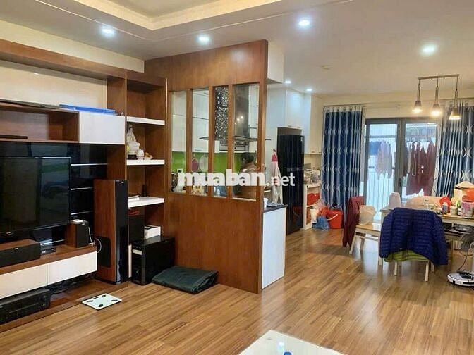 Bán căn hộ chung cư kim văn kim lũ. 64M,2 ngủ 2 wc. Giá 4.95 tỷ.