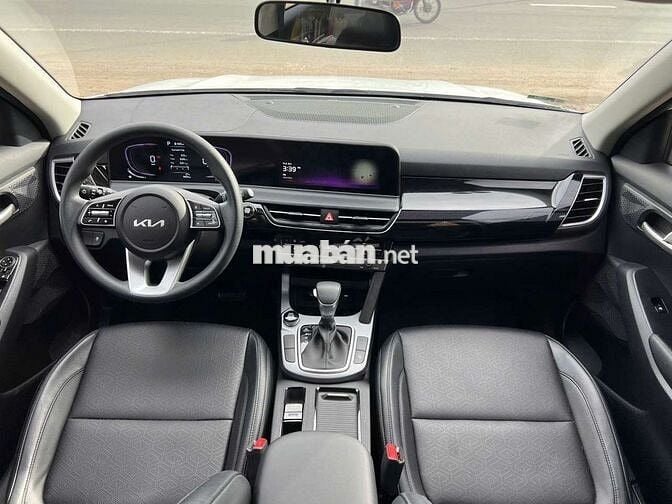 Kia Seltos 2025 1.5 Duluxe 9000 km