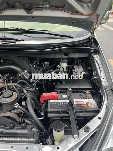 Toyota Innova 2010 G