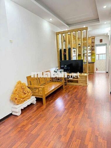 Bán căn hộ chung cư kim văn kim lũ. 64M,2 ngủ 2 wc. Giá 4.95 tỷ.