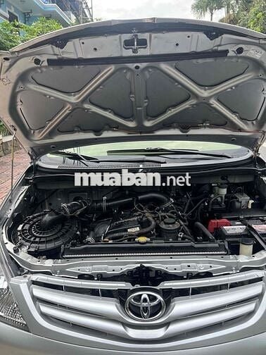 Toyota Innova 2010 G