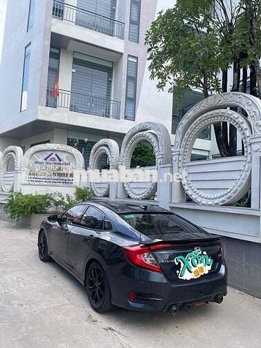 Honda Civic 2018 1.8 E - 130000 km