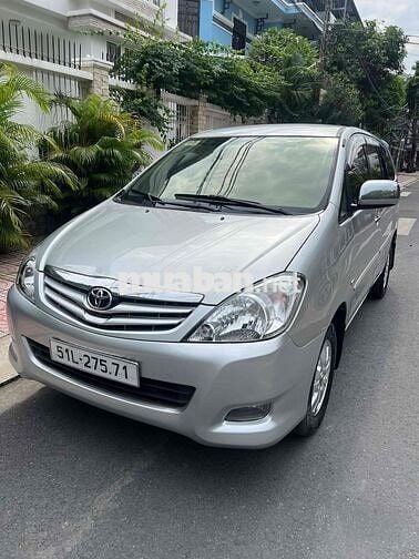 Toyota Innova 2010 G