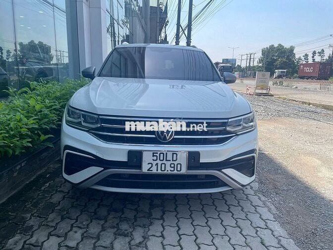 Volkswagen Tiguan Trắng 59929 km