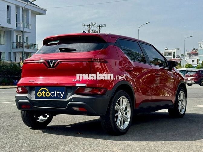VinFast VF5 Plus 2024 - Màu đỏ - 7v1km - Mua pin