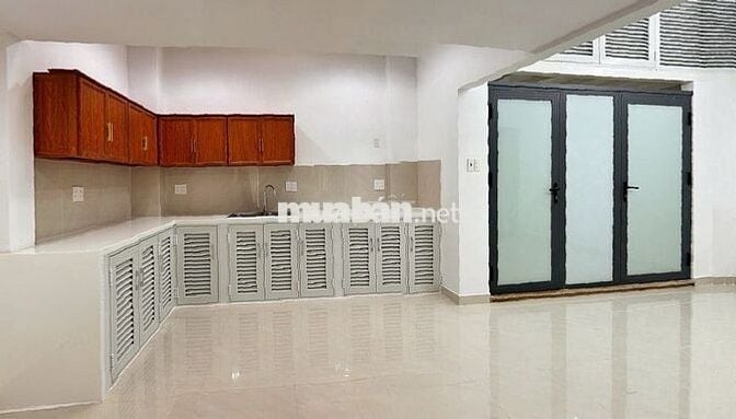 Nhà Nguyên Căn Hẻm Xe Hơi Đường Bà Hom - 3PN 2WC - 7.4x11m