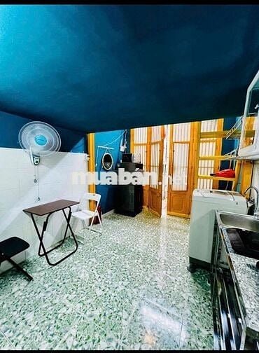 NHÀ RIÊNG MINI - Gác lửng xinh xắn giữa lòng Quận 1