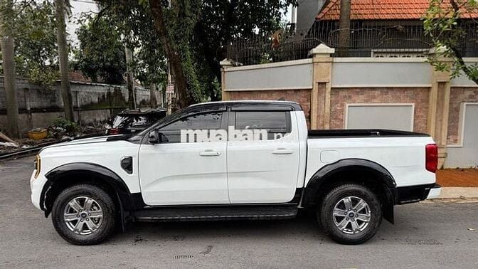 Ford Ranger XLT 2022 2 cầu 4x4 60000 km