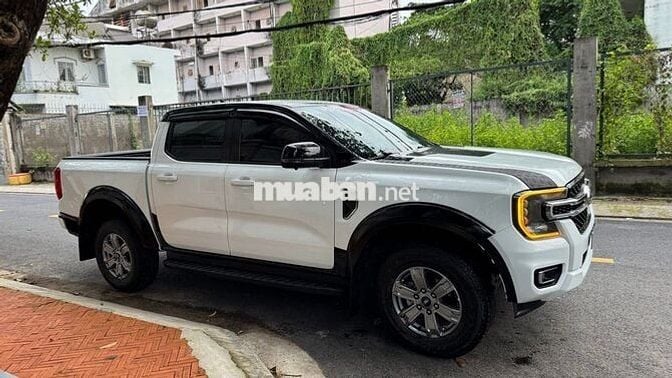 Ford Ranger XLT 2022 2 cầu 4x4 60000 km
