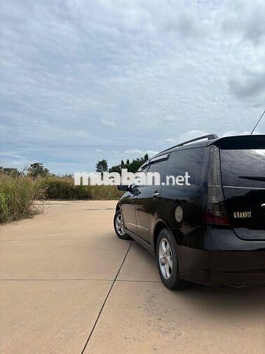 Mitsubishi Grandis 2007 Đen