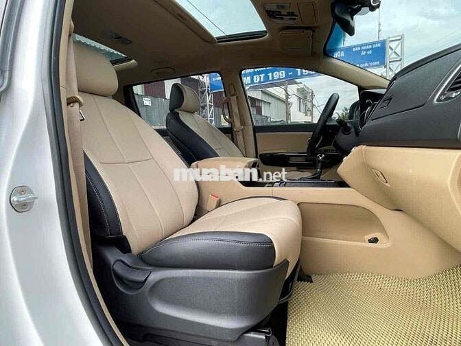 Kia Sedona 2016 Full Dầu. xe gia đình. cực đẹp.
