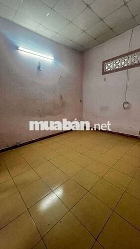 BÁN NHÀ 2 MẶT HUỲNH THỊ HAI VỊ TRÍ ĐẸP, Q 12,CHỈ 55TR/M2 DT68M² (4×17)