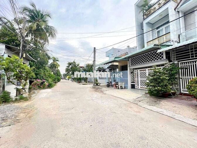 BÁN NỀN 
THỔ CƯ - LỘ 8.2M OTO
- HẺM 4 BÙI HỮU NGHĨA, BÌNH THUỶ