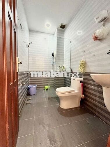 Phòng cửa sổ Phạm hùng nối dài Full nội thất nội khu an ninh