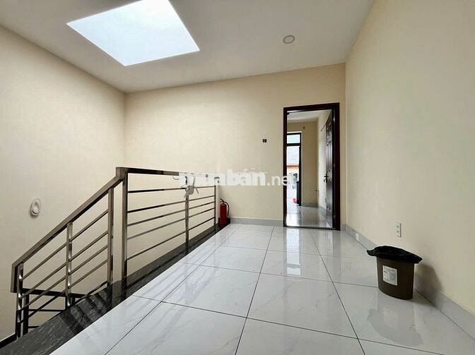 Phòng cửa sổ Phạm hùng nối dài Full nội thất nội khu an ninh