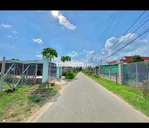 Chủ Ngộp Bán Lô Đất Giá Mềm Chỉ 600tr Gần Chợ Trảng Bàng.DT115m2,SHR