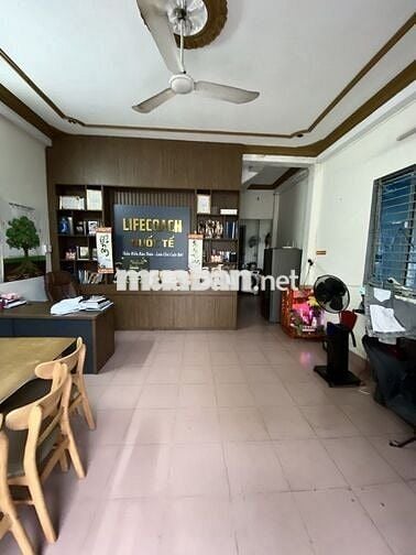 BÁN GẤP CĂN GÓC NGUYỄN XÍ -HẺM XE HƠI- 70M2 - SẴN DÒNG TIỀN CHỈ 9.x TỶ