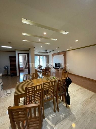 Bán gấp căn hộ Mandarin Garden,125 triệu/m2,140m, Cầu Giấy, siêu rẻ