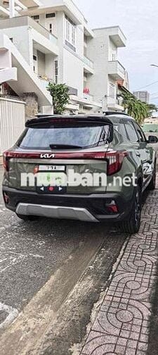 Kia Seltos 2024 Luxury 1.6 AT - 7000 km