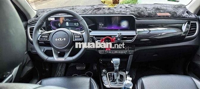 Kia Seltos 2024 Luxury 1.6 AT - 7000 km