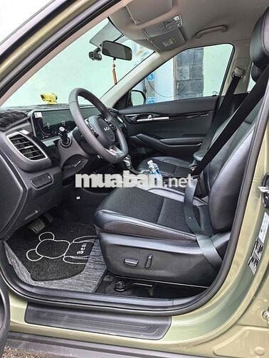 Kia Seltos 2024 Luxury 1.6 AT - 7000 km