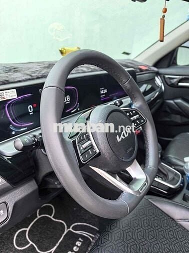 Kia Seltos 2024 Luxury 1.6 AT - 7000 km